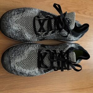 Nike Stylish Black and Gray Knit Sneakers